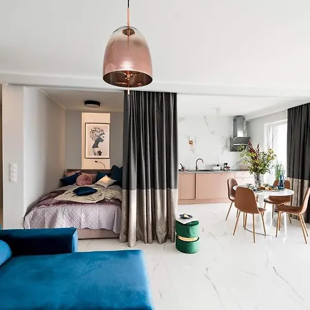 Marcelin Gold Wes Quality