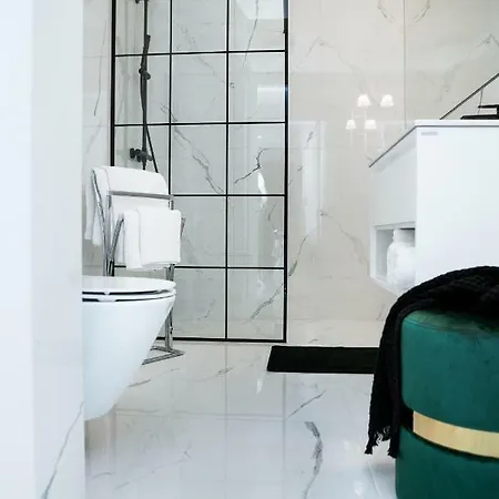 Marcelin Gold Wes Quality * 포즈난