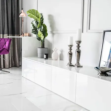 아파트 Marcelin Gold Wes Quality *