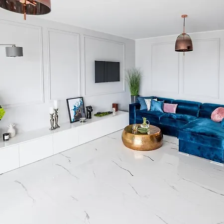 Marcelin Gold Wes Quality Apartment Posen