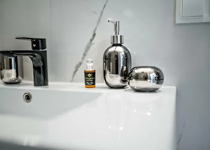 Marcelin Gold Wes Quality Apartment *