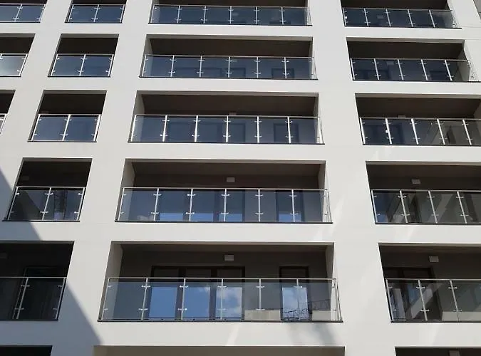 Marcelin Gold Wes Quality Apartment